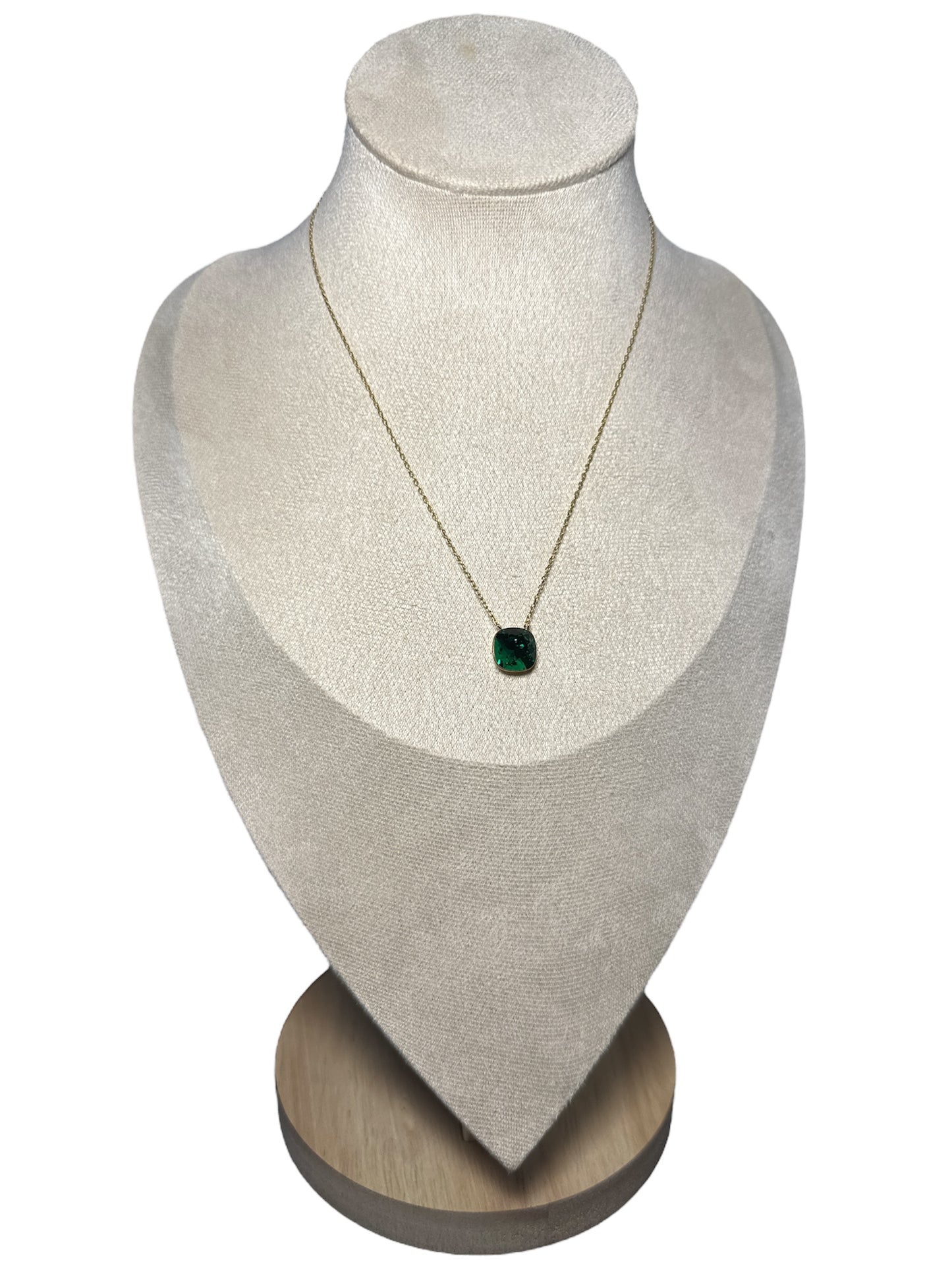 Collier Hanna