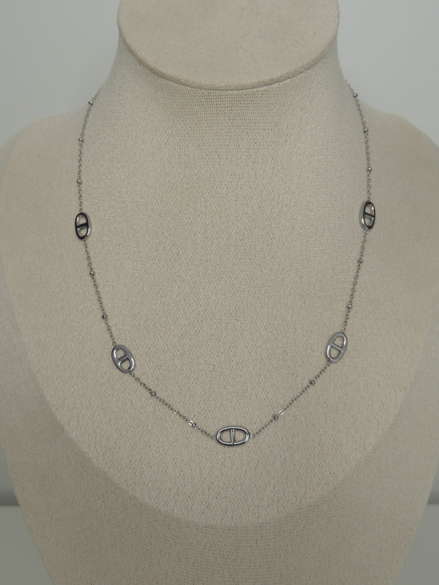 Collier Amanda
