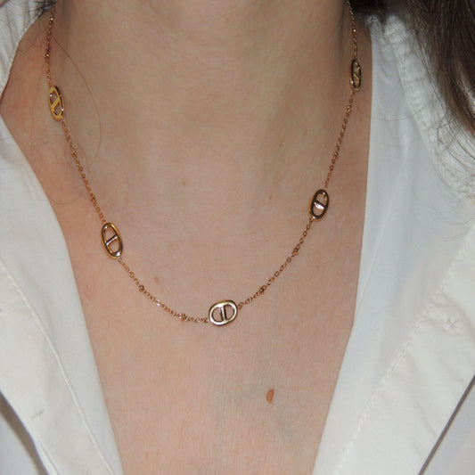 Collier Amanda