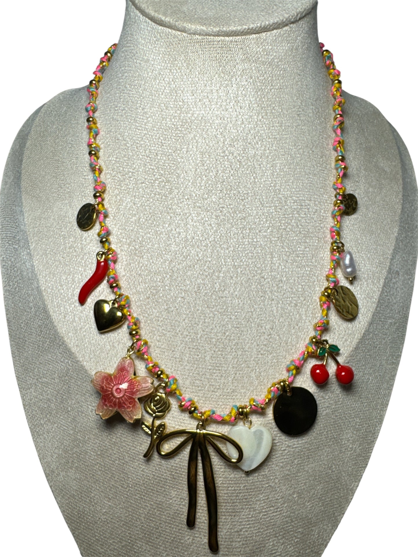 Collier Emy