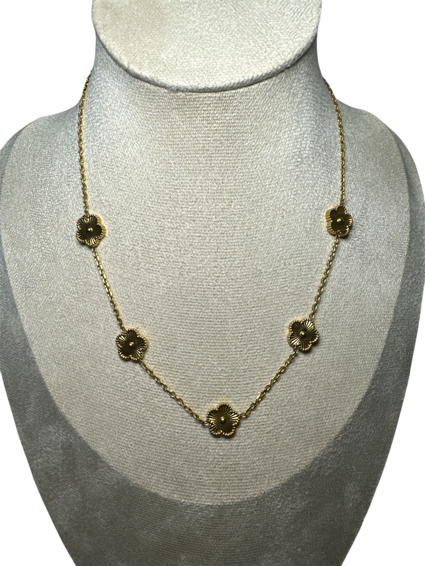 Collier Lison