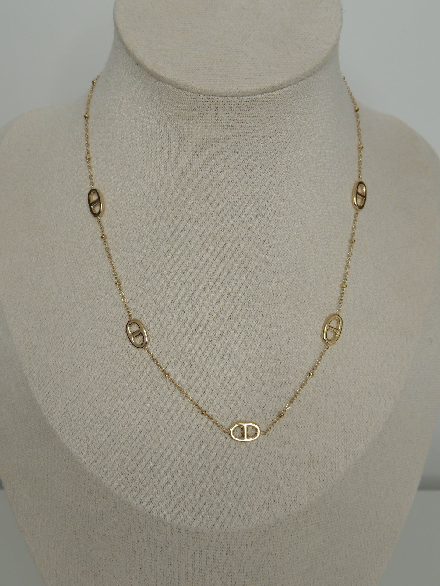 Collier Amanda